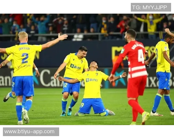 西甲激战热刺逆转多特蒙德全场沸腾战术解析与精彩瞬间回顾