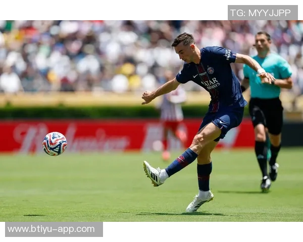 足总杯激战巴黎圣日耳曼补时绝杀马竞全场沸腾